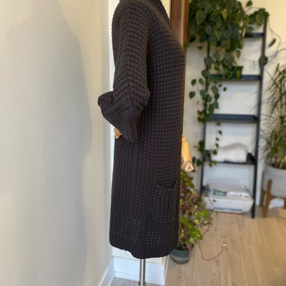 Dex Ling Knitted Sweater- Size: Small - Picture 3 of 4